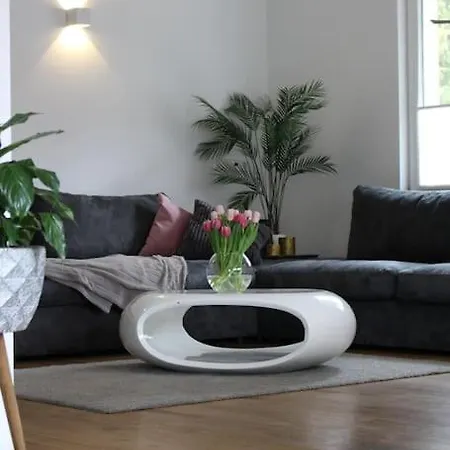 Holiday home Wunderschoenes Haus - Pool, Netflix & Viele Extras