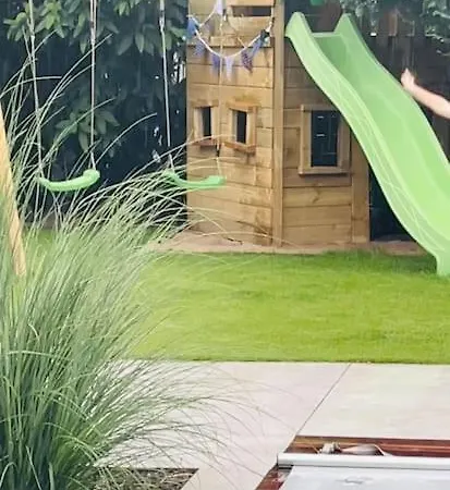 Wunderschoenes Haus - Pool, Netflix & Viele Extras Krefeld